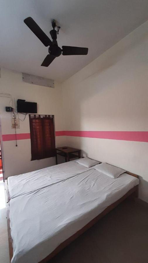 Zaina Tourist Home Kollam Kültér fotó