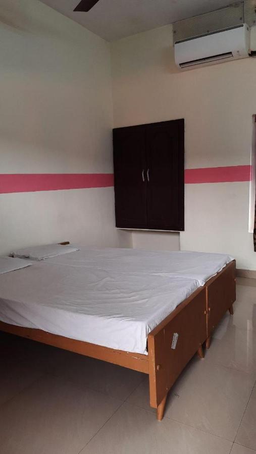 Zaina Tourist Home Kollam Kültér fotó