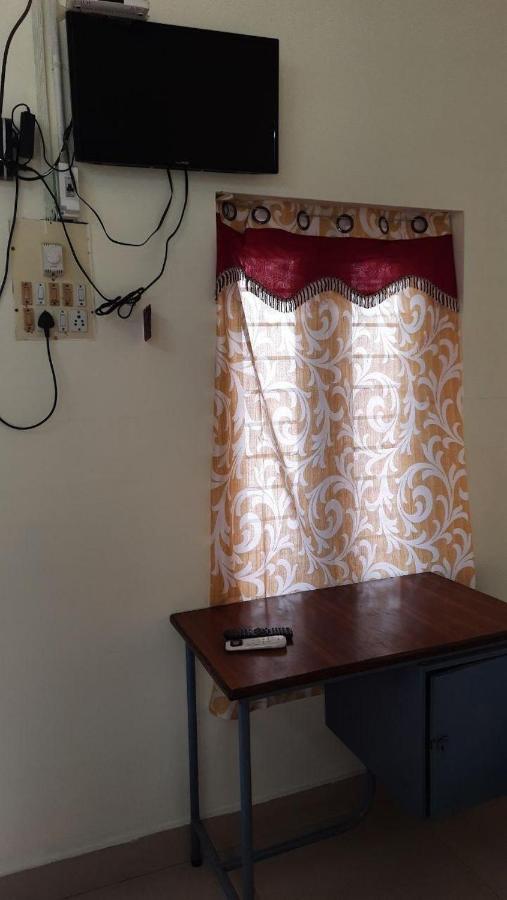 Zaina Tourist Home Kollam Kültér fotó